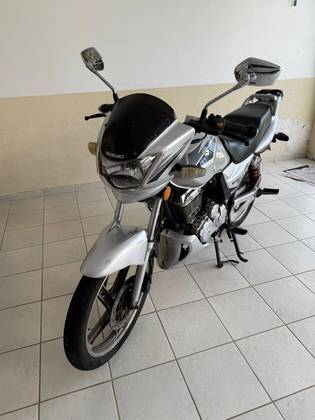 SUZUKI GSR 125 